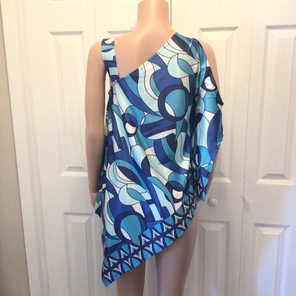 Kate & Mallory Womens Blue Geometric Print Cold Shoulder Tunic Blouse Size Med - Picture 6 of 8